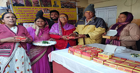 Govind Singh Mehar with Locals trained by him
